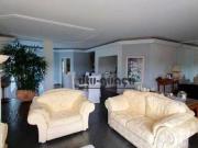 Casa com 4 dormitórios à venda, 560 m² por R$...