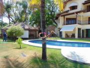 Casa com 4 dormitórios à venda, 560 m² por R$...