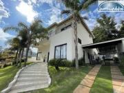Casa com 4 dormitórios à venda, 560 m² por R$...