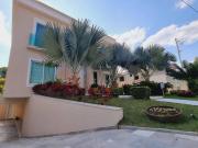 Casa com 4 dormitórios à venda, 561 m² por R$...