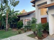 Casa com 4 dormitórios à venda, 570 m² por R$...