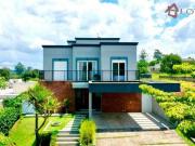 Casa com 4 dormitórios à venda, 570 m² por R$...