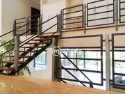 Casa com 4 dormitórios à venda, 576 m² por R$...