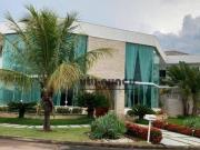 Casa com 4 dormitórios à venda, 577 m² por R$...