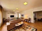 Casa com 4 dormitórios à venda, 580 m² por R$...