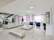 Casa com 4 dormitórios à venda, 580 m² por R$...