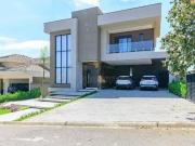 Casa com 4 dormitórios à venda, 580 m² por R$...
