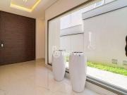 Casa com 4 dormitórios à venda, 585 m² por R$...