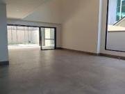 Casa com 4 dormitórios à venda, 586 m² por R$...