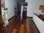 Casa com 4 dormitórios à venda, 593 m² por R$...