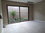 Casa com 4 dormitórios à venda, 600 m² por R$...