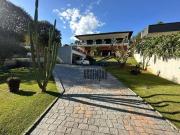 Casa com 4 dormitórios à venda, 600 m² por R$...