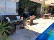 Casa com 4 dormitórios à venda, 600 m² por R$...