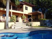 Casa com 4 dormitórios à venda, 600 m² por R$...