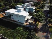 Casa com 4 dormitórios à venda, 600 m² por R$...