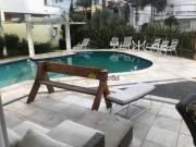 Casa com 4 dormitórios à venda, 600 m² por R$...