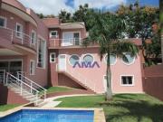 Casa com 4 dormitórios à venda, 620 m² por R$...