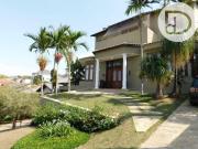 Casa com 4 dormitórios à venda, 636 m² por R$...