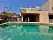 Casa com 4 dormitórios à venda, 640 m² por R$...
