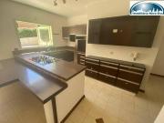 Casa com 4 dormitórios à venda, 642 m² por R$...