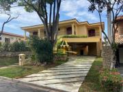 Casa com 4 dormitórios à venda, 650 m² por R$...