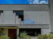 Casa com 4 dormitórios à venda, 651 m² por R$...