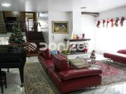 Casa com 4 dormitórios à venda, 660 m² por R$...