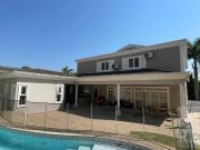 Casa com 4 dormitórios à venda, 690 m² por R$...