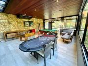 Casa com 4 dormitórios à venda, 695 m² por R$...