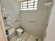 Casa com 4 dormitórios à venda, 700 m² por R$...