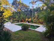 Casa com 4 dormitórios à venda, 700 m² por R$...