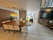 Casa com 4 dormitórios à venda, 706 m² por R$...