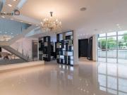 Casa com 4 dormitórios à venda, 751 m² por R$...