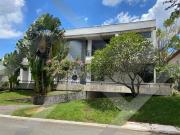 Casa com 4 dormitórios à venda, 765 m² por R$...