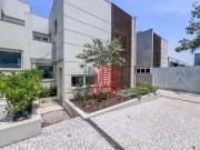 Casa com 4 dormitórios à venda, 770 m² por R$...
