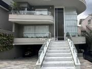 Casa com 4 dormitórios à venda, 780 m² por R$...