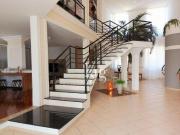 Casa com 4 dormitórios à venda, 800 m² por R$...