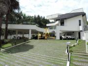 Casa com 4 dormitórios à venda, 800 m² por R$...