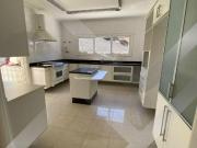 Casa com 4 dormitórios à venda, 828 m² por R$...