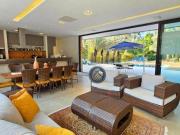 Casa com 4 dormitórios à venda, 835 m² por R$...