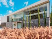 Casa com 4 dormitórios à venda, 900 m² por R$...