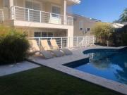 Casa com 4 dormitórios à venda, 950 m² por R$...