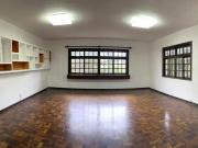CASA com 4 dormitórios à venda com 230m² por R$...