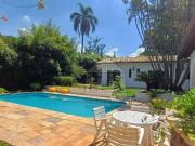 Casa com 4 dormitórios à venda em Interlagos