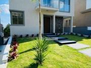 Casa com 4 dormitórios à venda na Vila Solaia