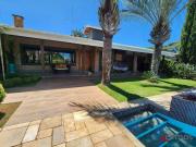 Casa com 4 dormitórios à venda, no Jardim Itaperi Atibaia/SP