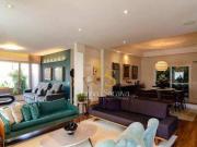 Casa com 4 dormitórios à venda por R$ 2.900.000,00...