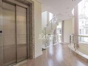 Casa com 4 dormitórios à venda por R$ 4.690.000,00...