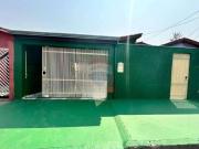 Casa com 4 dormitórios, ambientes espaçosos à venda por...