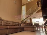 Casa com 4 dormitórios Condomínio